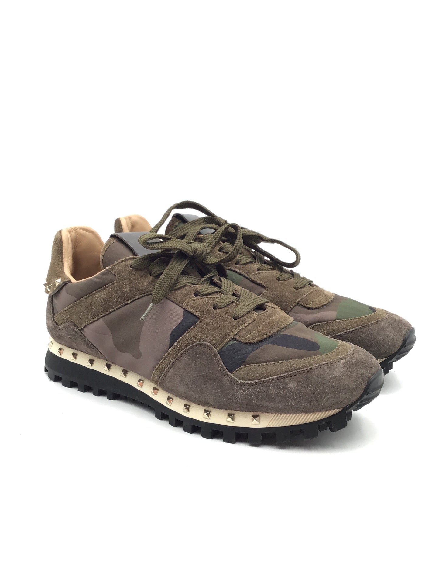 Shoes Designer By Valentino-garavani In Camouflage Print, Size: 9