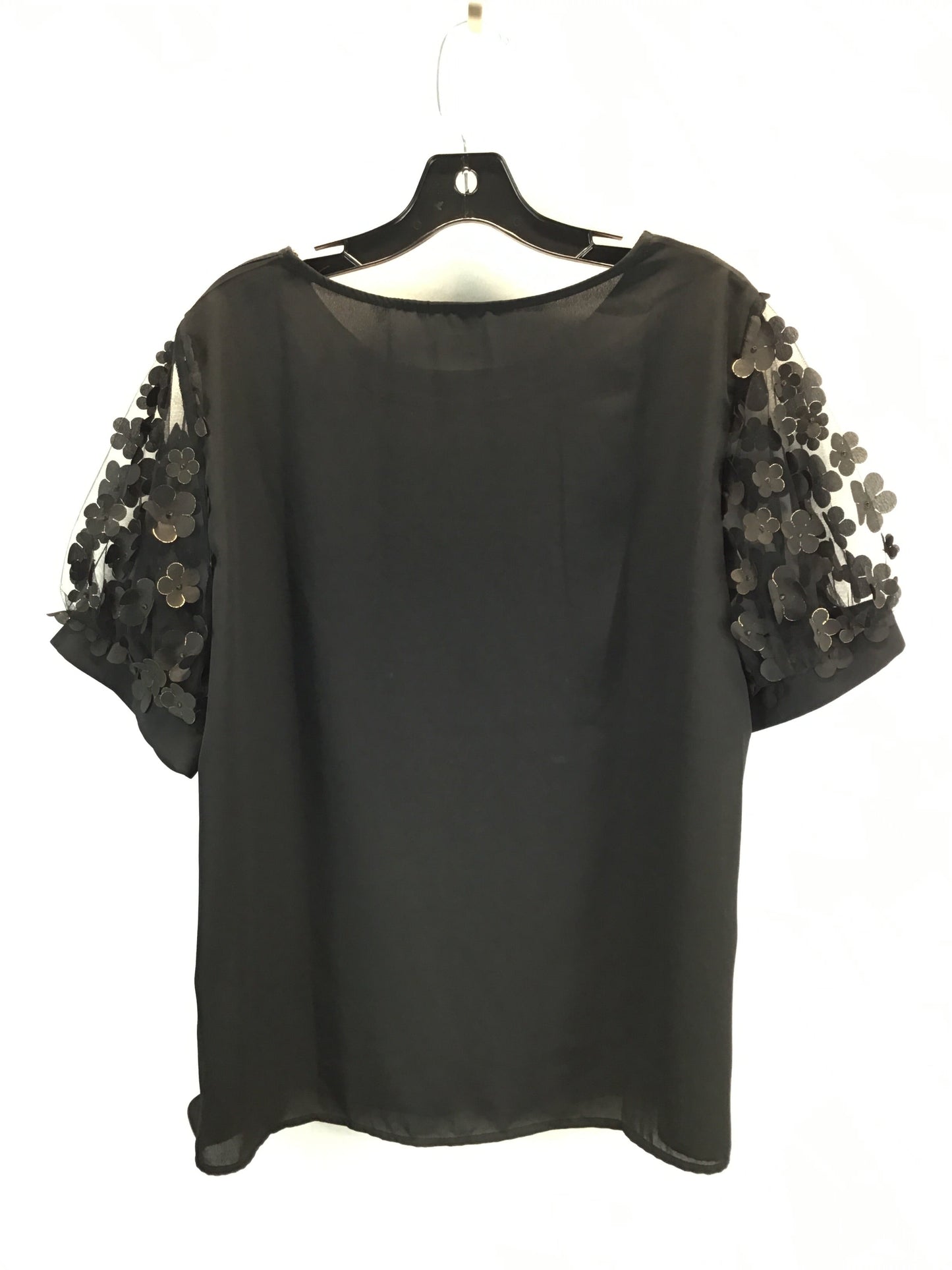 Top Short Sleeve By Shein In Black, Size: 1x