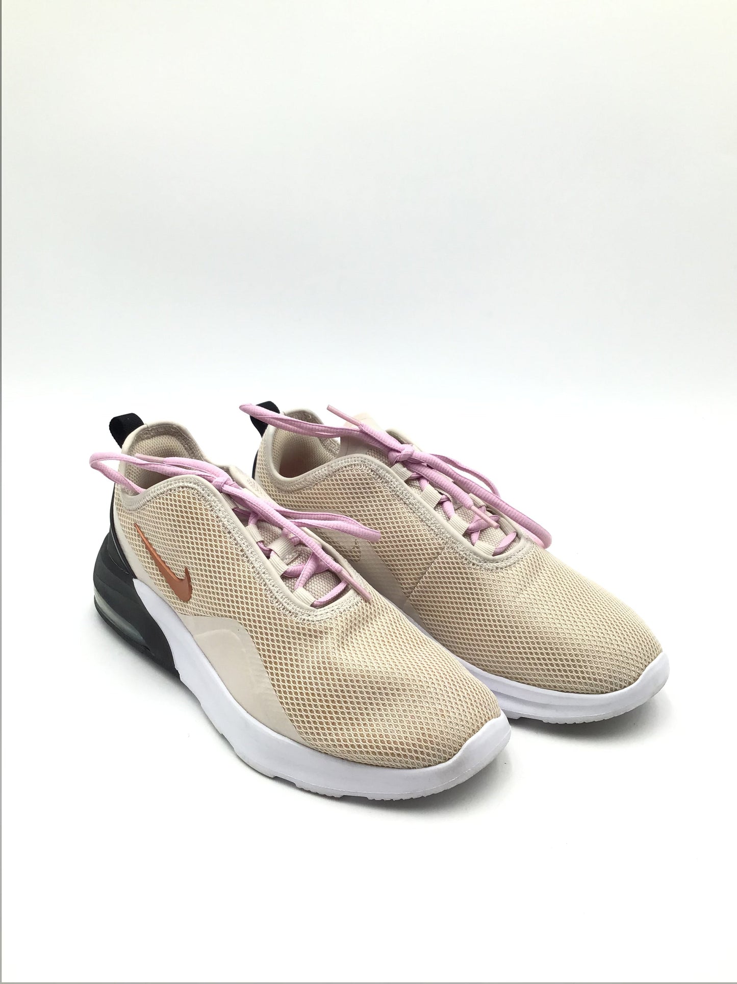 Shoes Athletic By Nike In Beige, Size: 9