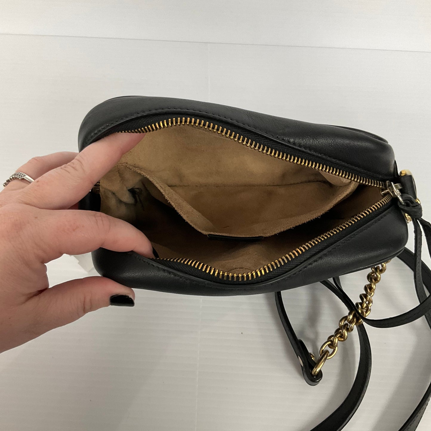 Crossbody Luxury Designer By Gucci, Size: Small