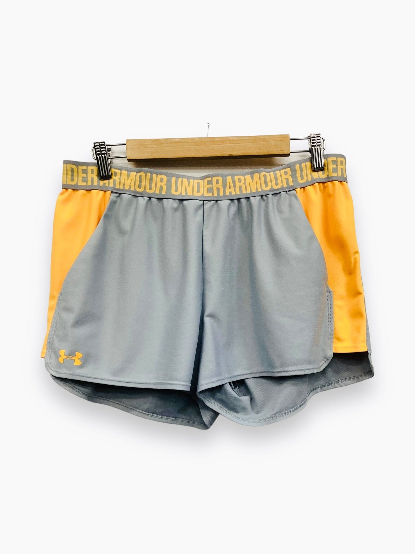 Grey Athletic Shorts Under Armour, Size Xl