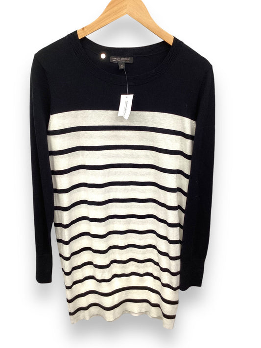 Dress Sweater By Banana Republic In Striped Pattern, Size: M