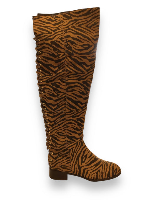 Boots Mid-calf Flats By Clothes Mentor In Animal Print, Size: 7.5