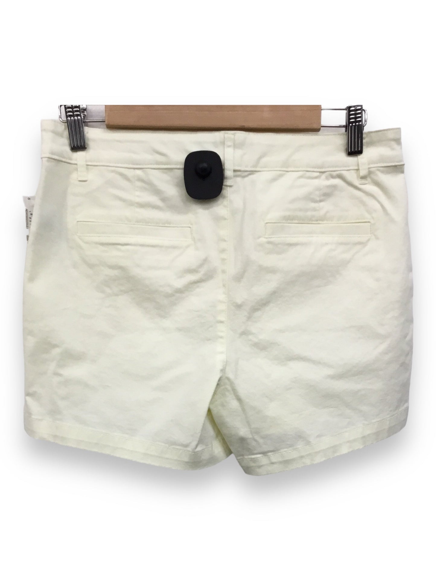Yellow Shorts Amazon Essentials, Size 8