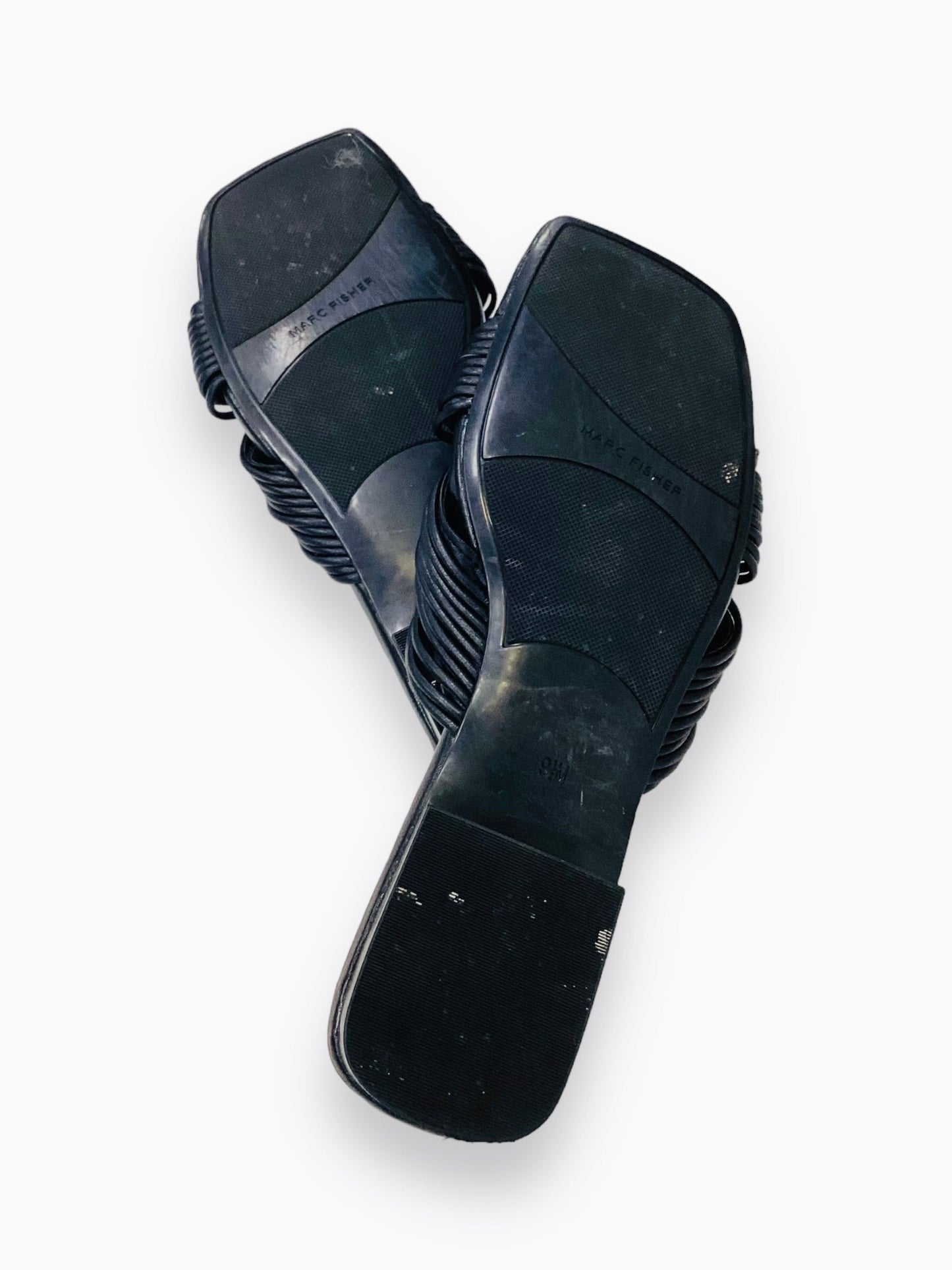 Black Sandals Flats Marc Fisher, Size 9.5