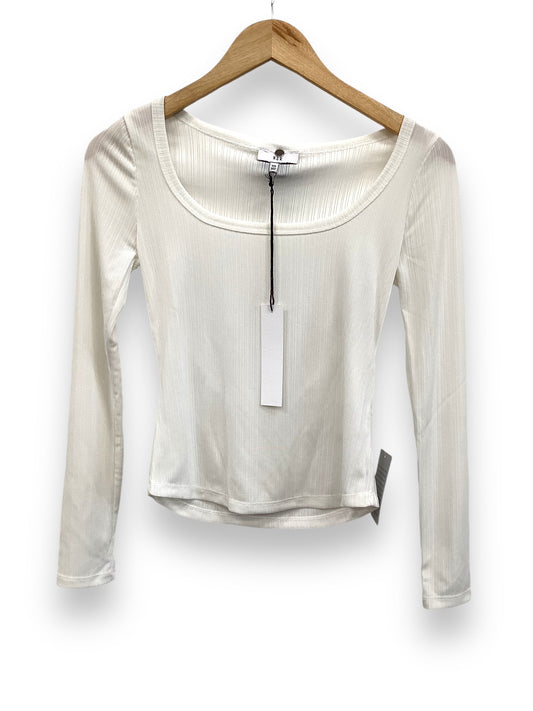 Top Long Sleeve By Clothes Mentor In White, Size: Xs