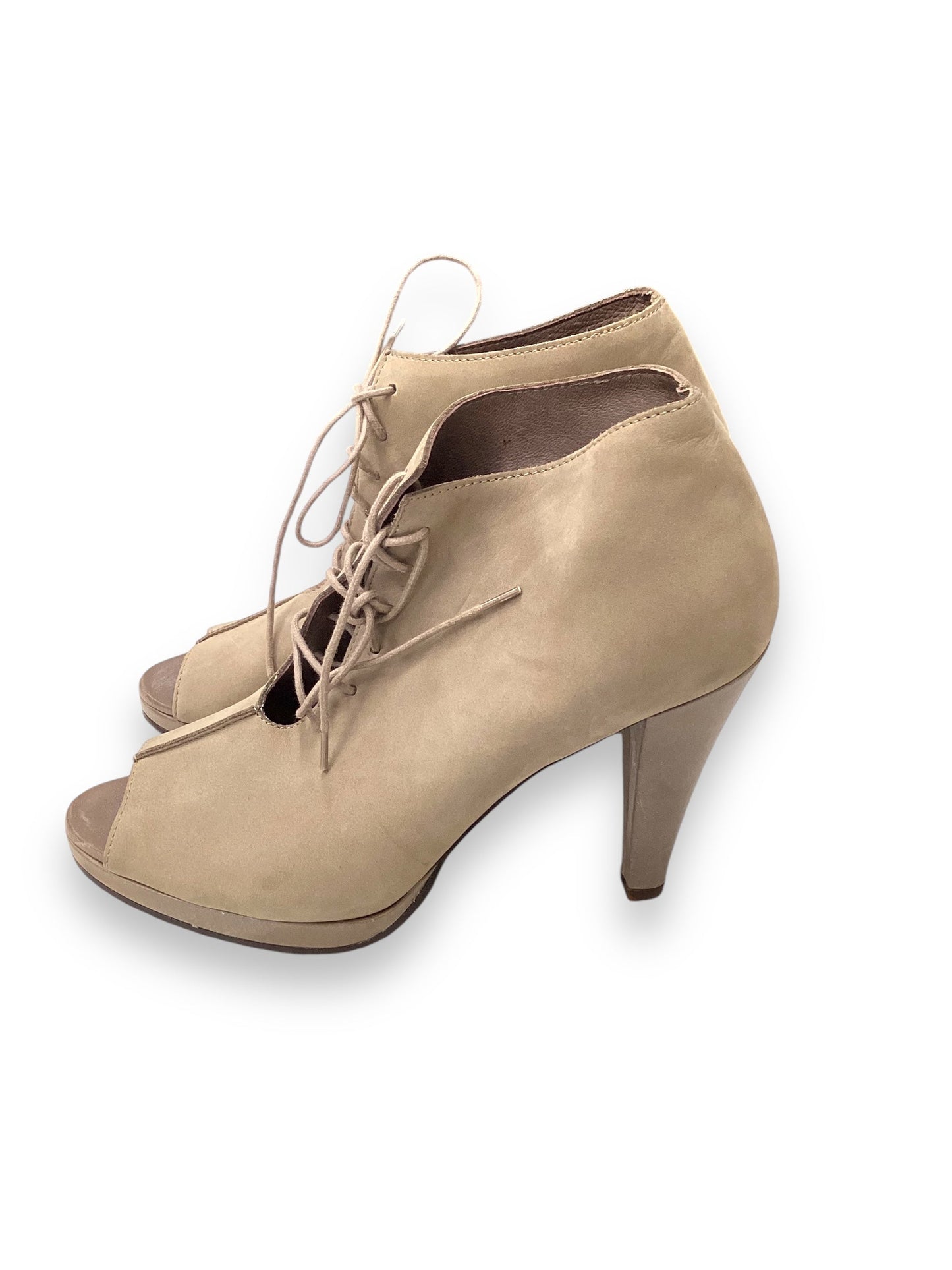 Shoes Heels Block By Clothes Mentor In Taupe, Size: 7