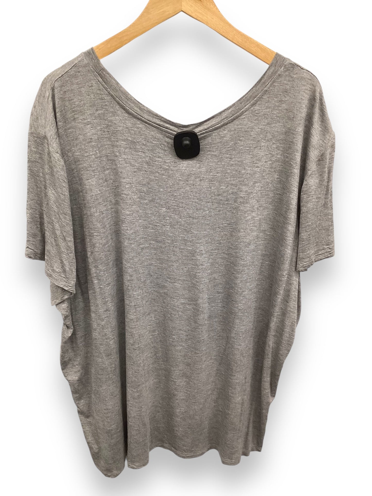 Top Short Sleeve By Fifth Sun In Grey, Size: 3x