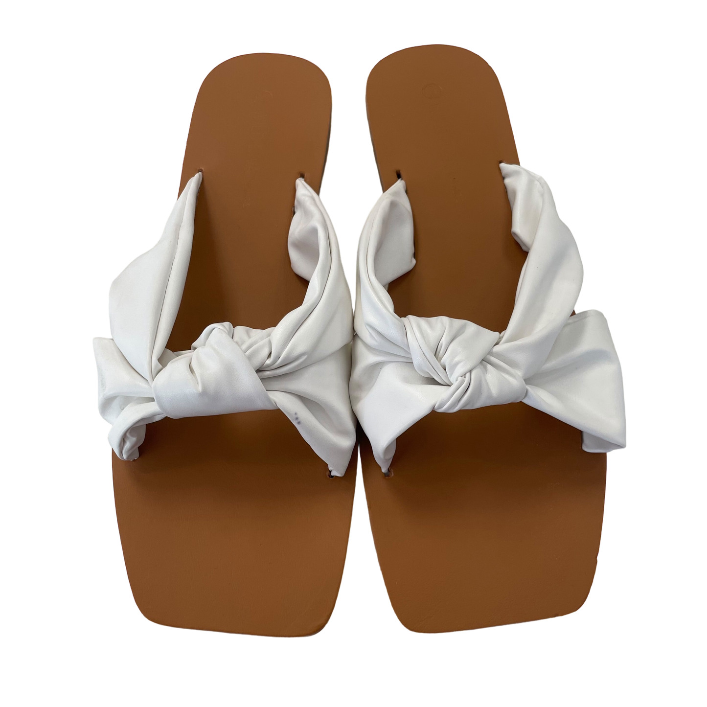 White Sandals Flats Wild Diva, Size 9