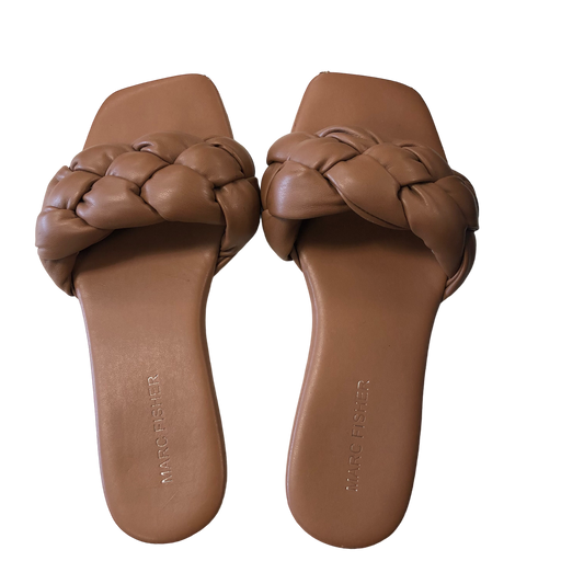 Tan Sandals Flats Marc Fisher, Size 7.5