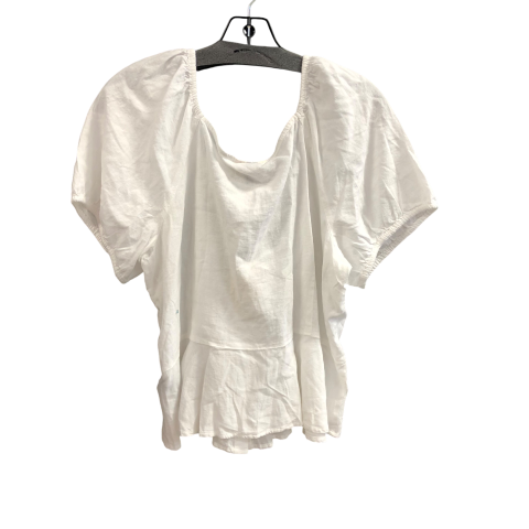 Top Short Sleeve By Universal Thread In White, Size: 2x