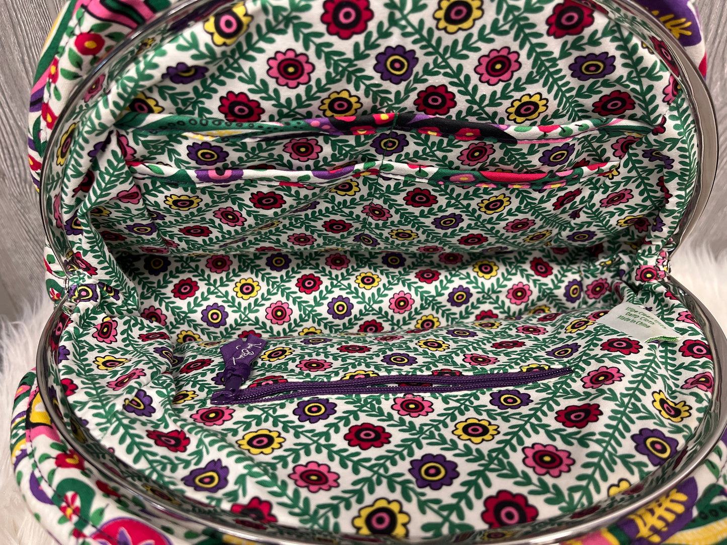 Handbag By Vera Bradley  Size: Medium