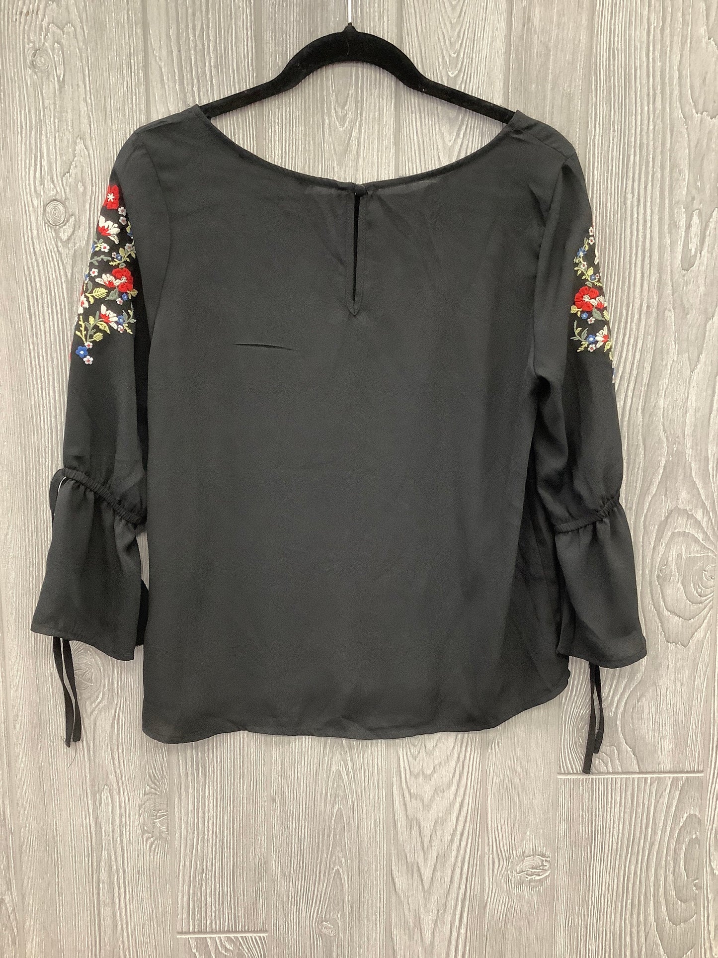 Blouse 3/4 Sleeve By Haute Monde  Size: M