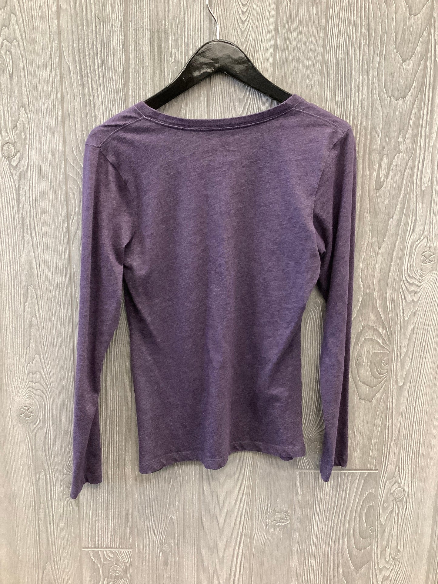 Athletic Top Long Sleeve Crewneck By Nike Apparel In Purple, Size: S