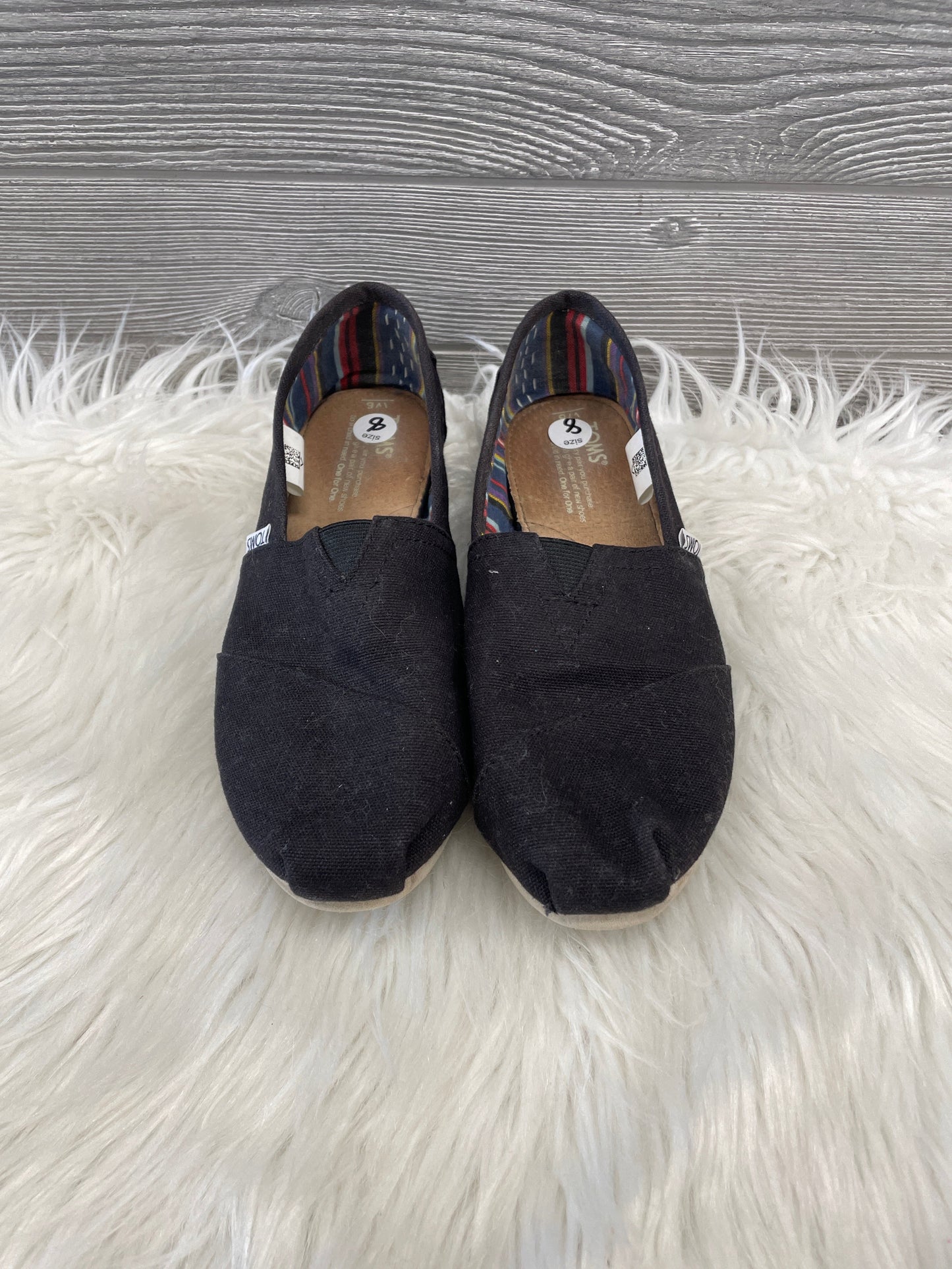 Shoes Flats By Toms In Black, Size: 8