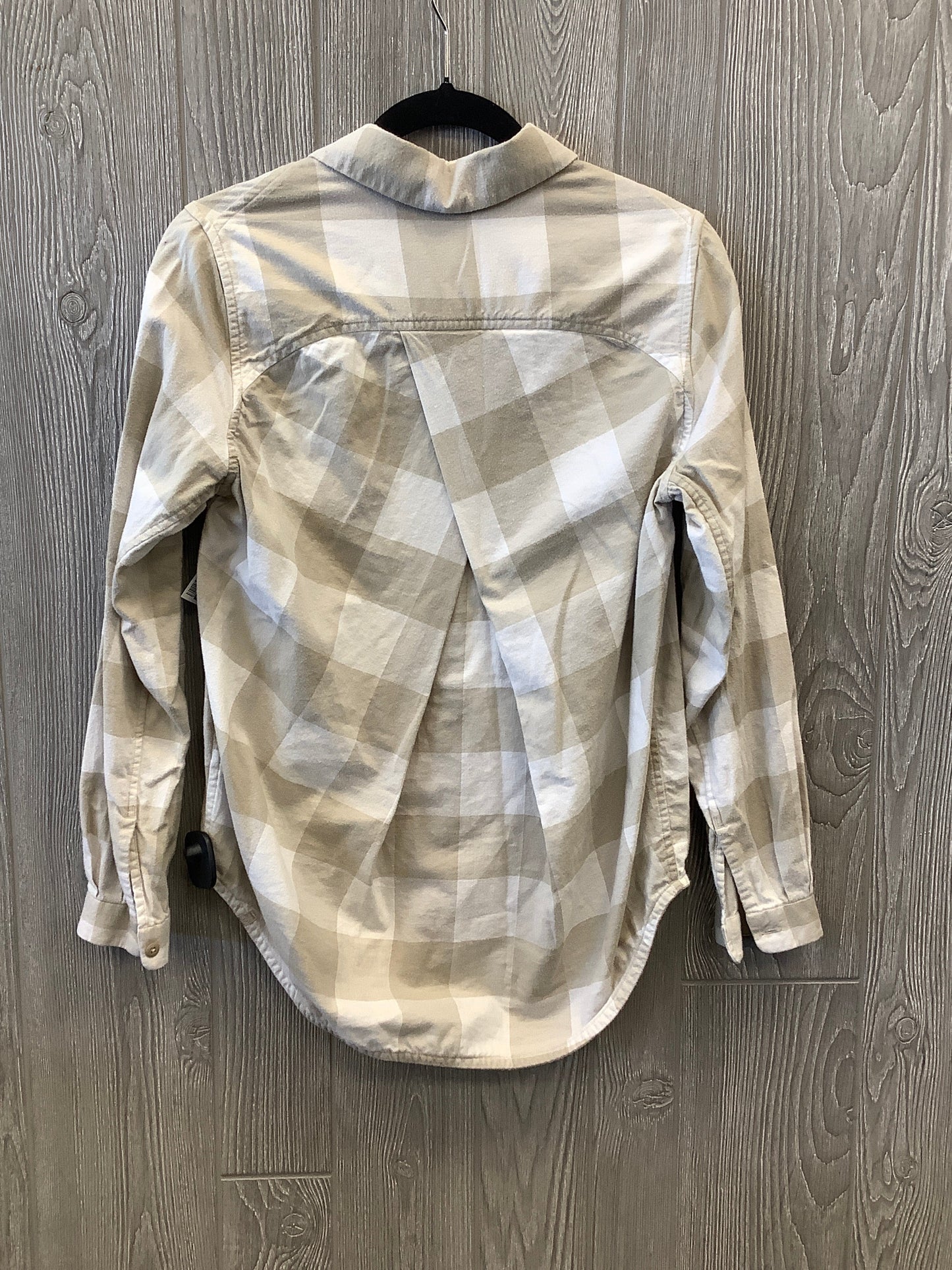 Top Long Sleeve By Lululemon  Size: 4