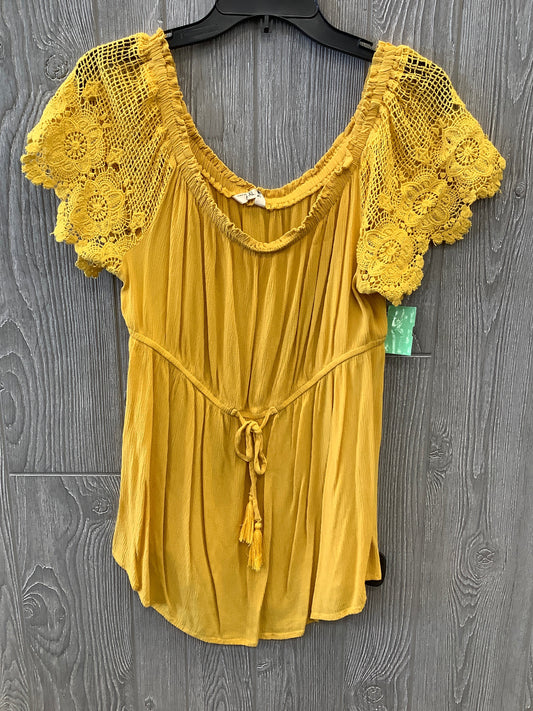 Top Short Sleeve By Blush  Size: Xl