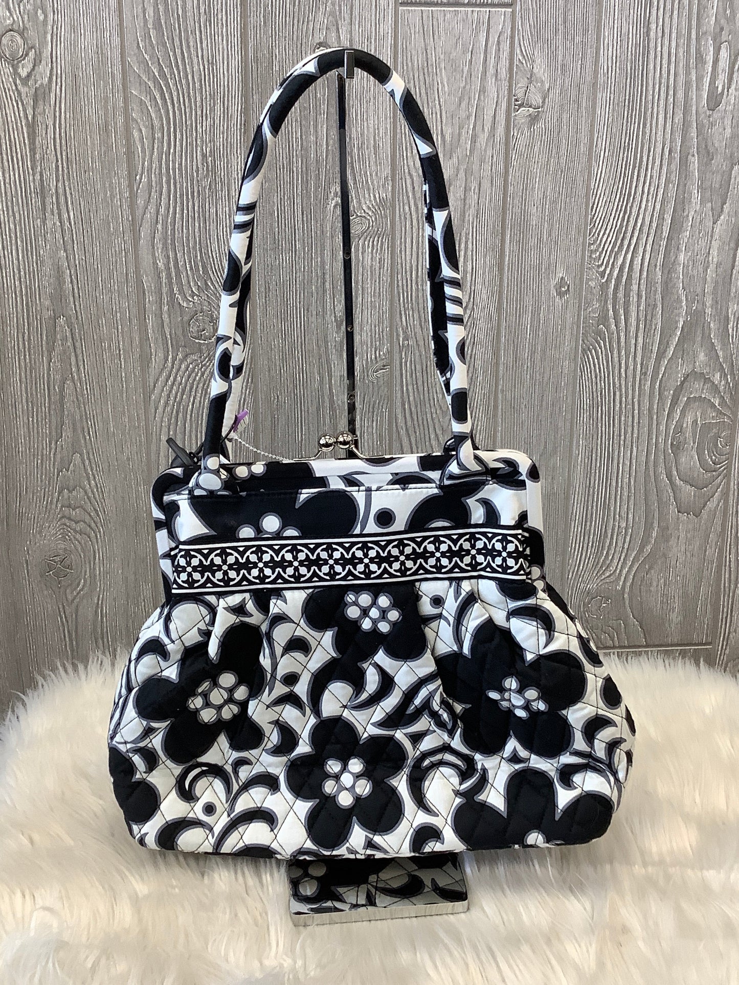 Handbag By Vera Bradley  Size: Medium