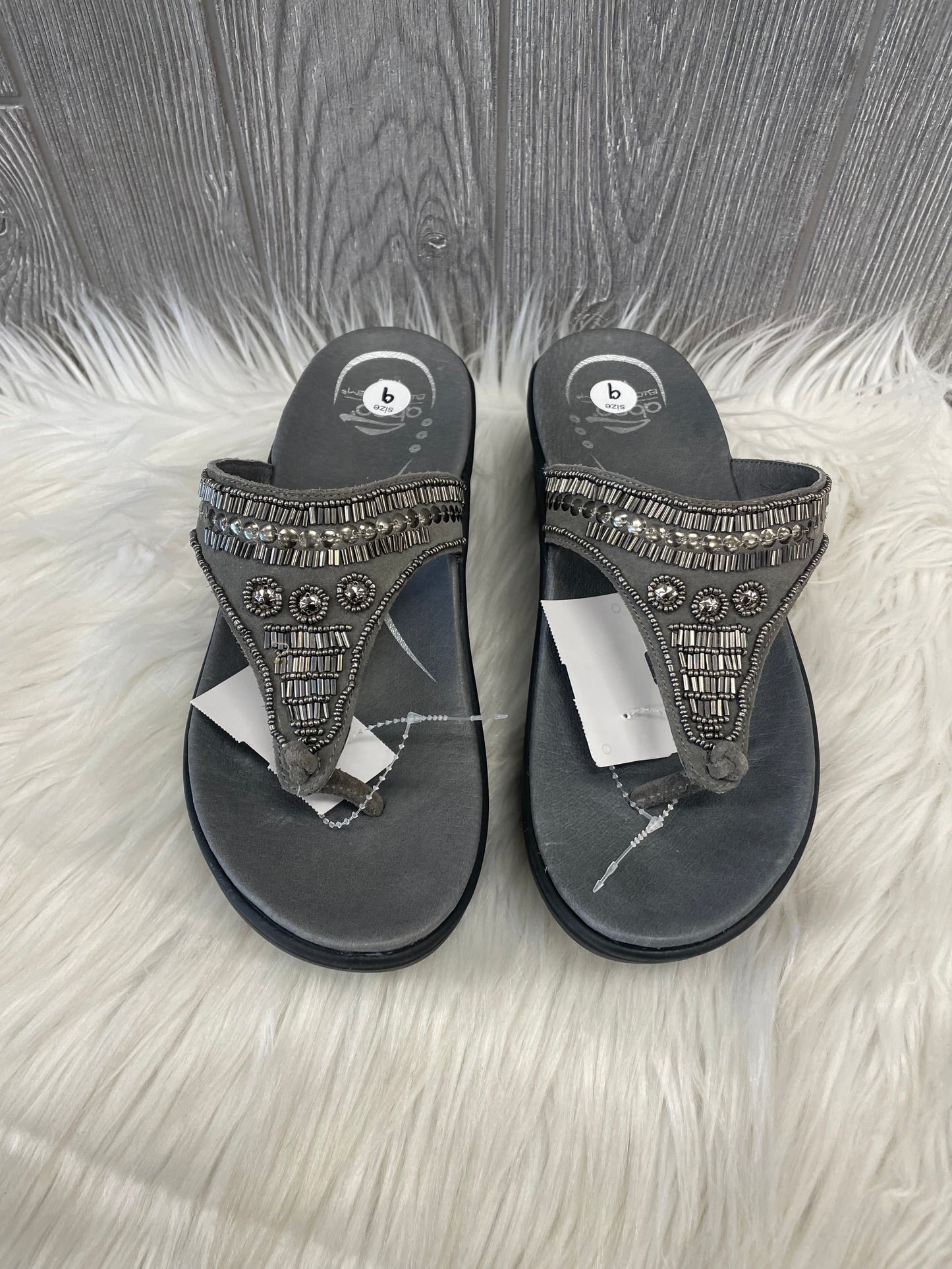Grey Sandals Flats Abeo, Size 9