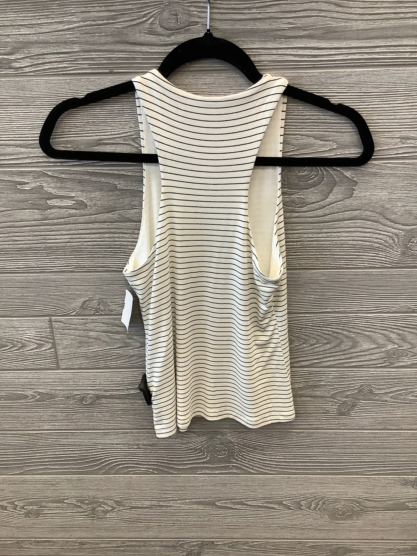 Top Sleeveless By Clothes Mentor In White, Size: S