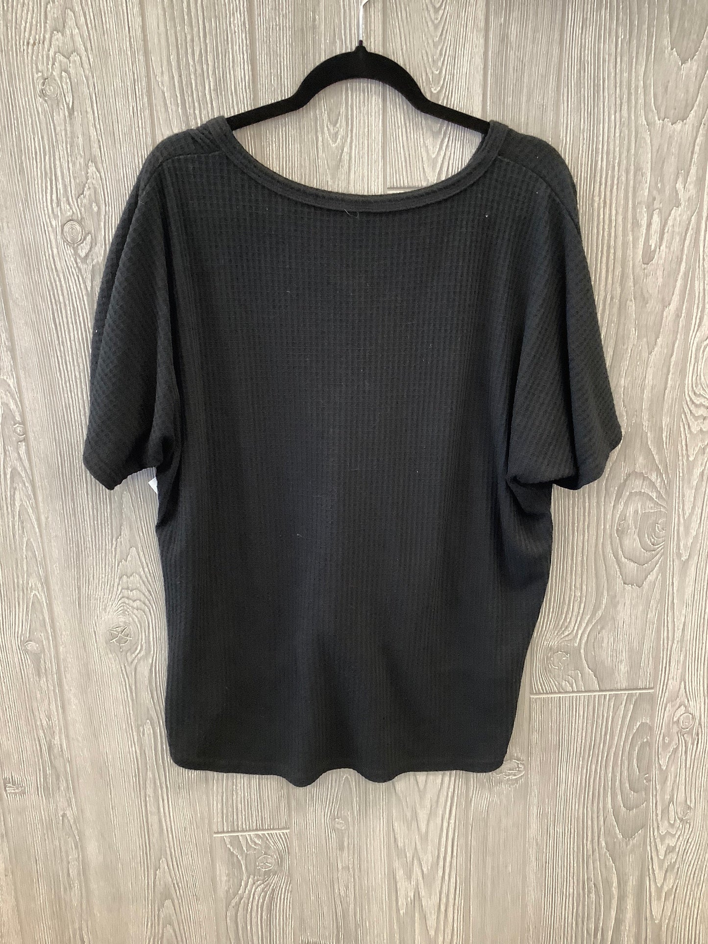 Black Top Short Sleeve Clothes Mentor, Size 2x