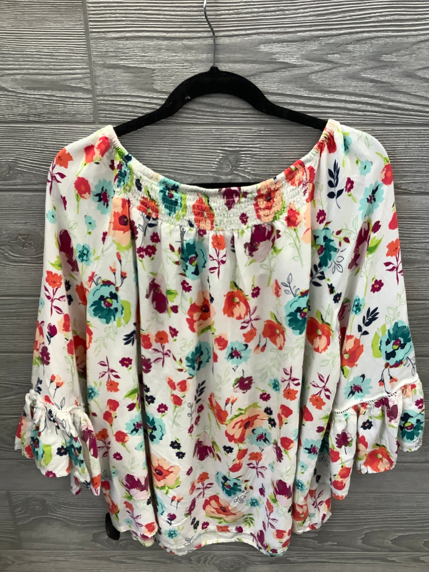 Top 3/4 Sleeve By Terra & Sky In White, Size: Xl