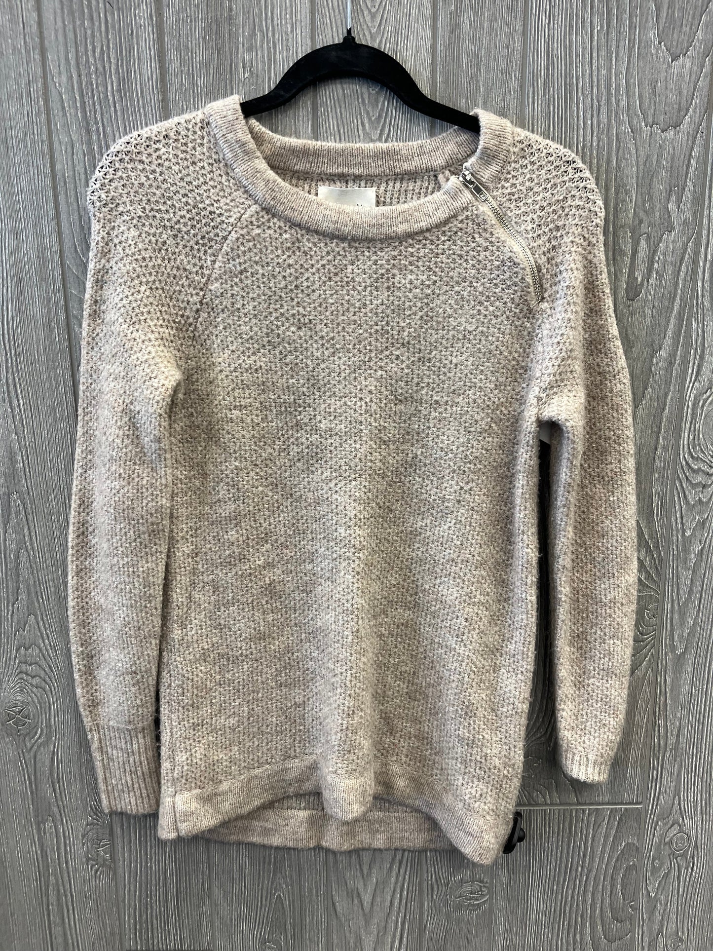 Sweater By Abercrombie And Fitch In Tan, Size: Xs