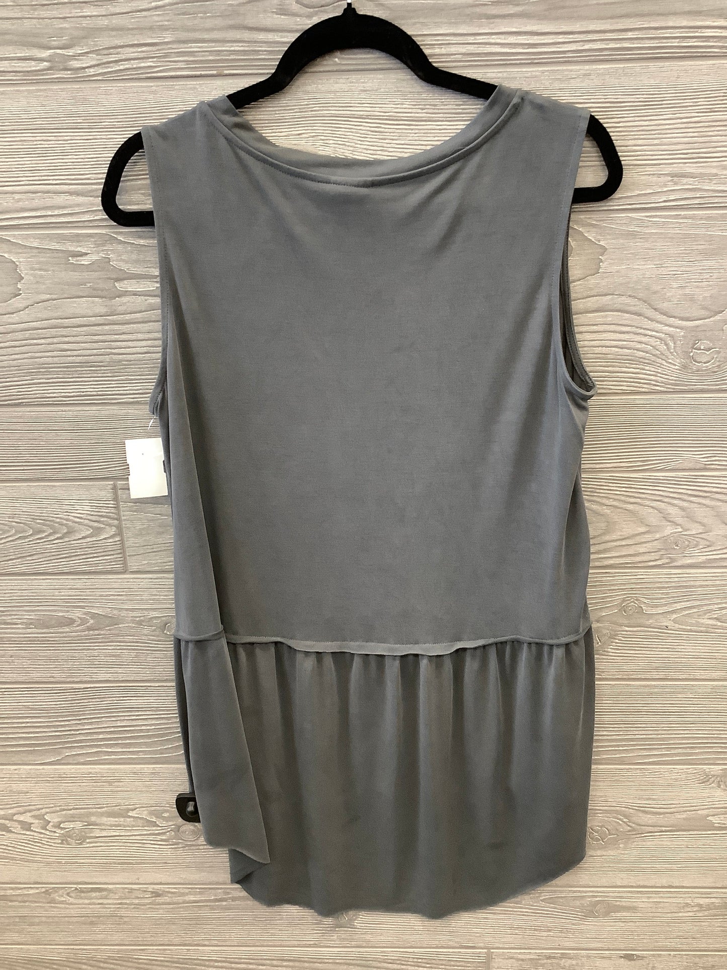 Top Sleeveless By Clothes Mentor In Grey, Size: L