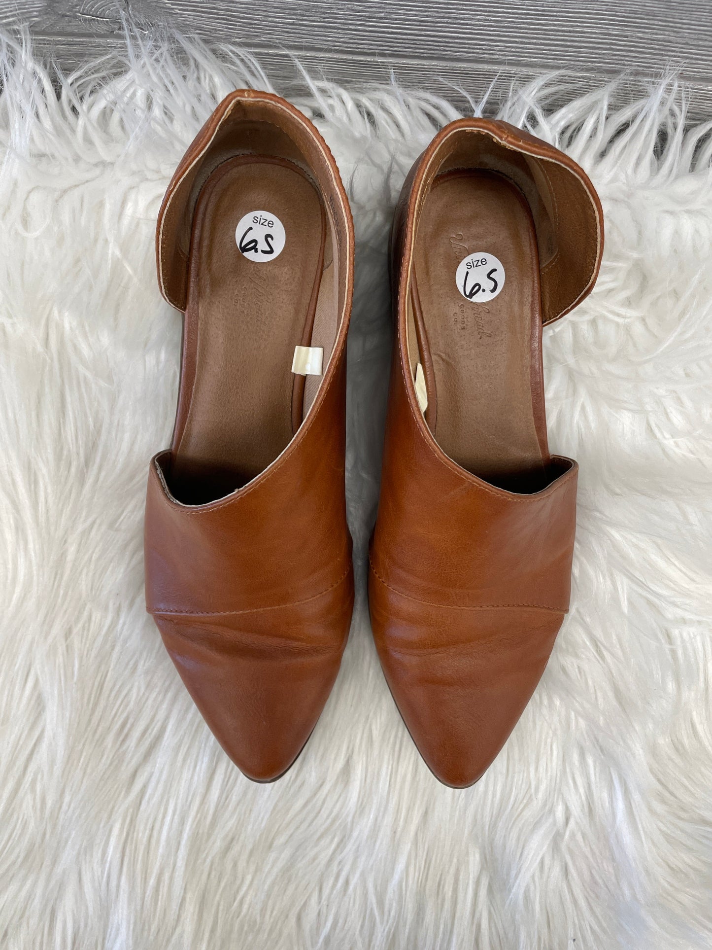 Shoes Flats By Universal Thread In Brown, Size: 6.5