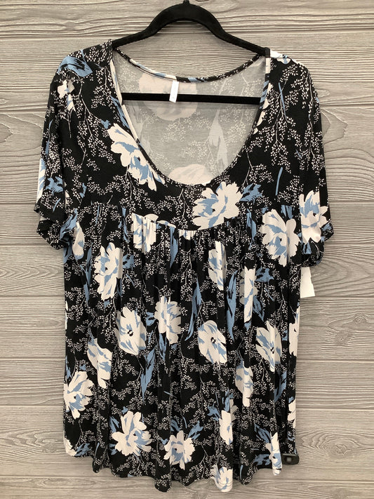 Top Short Sleeve By Clothes Mentor In Black, Size: 3x