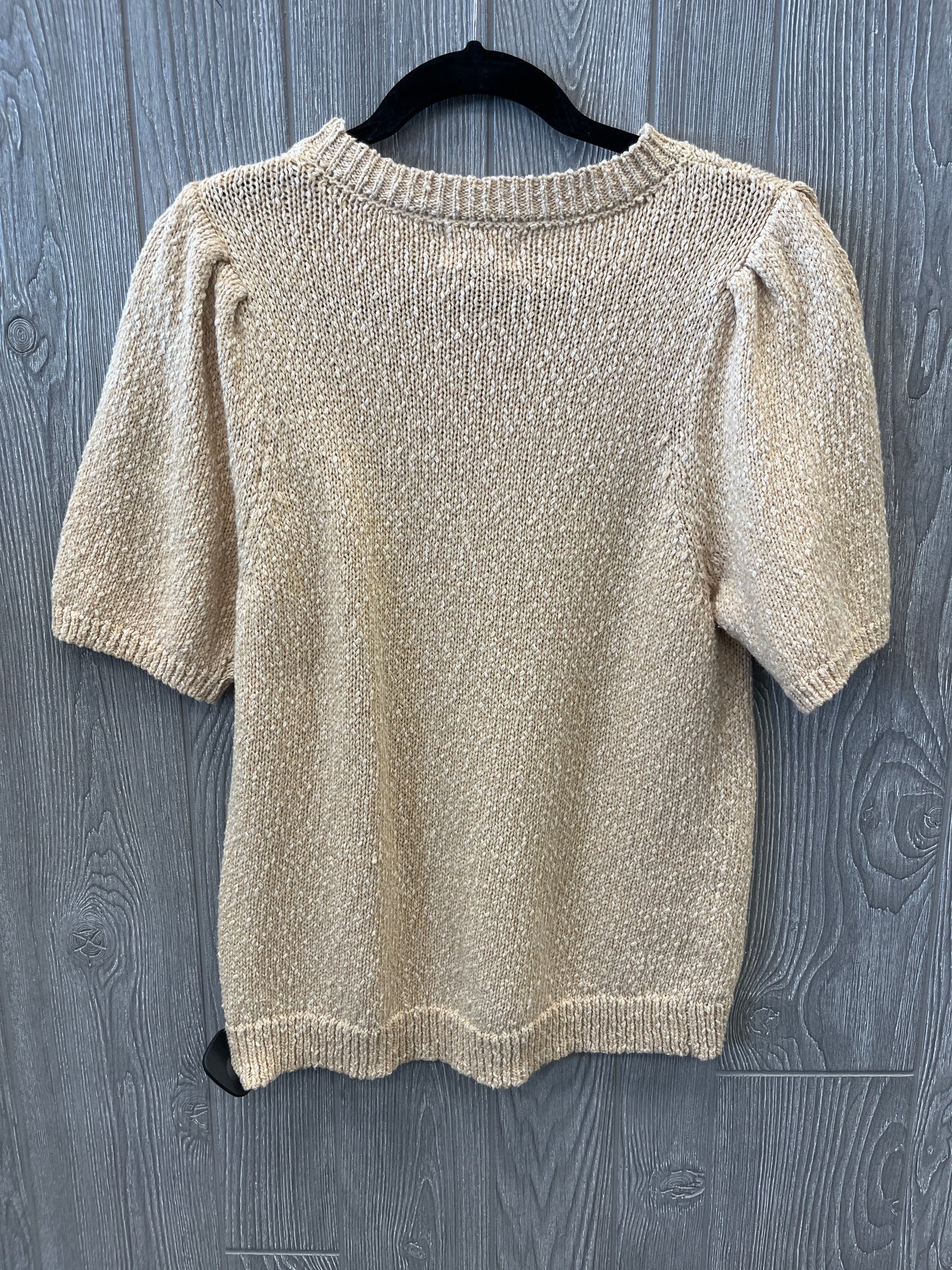 Sweater Short Sleeve By Universal Thread In Tan, Size: S