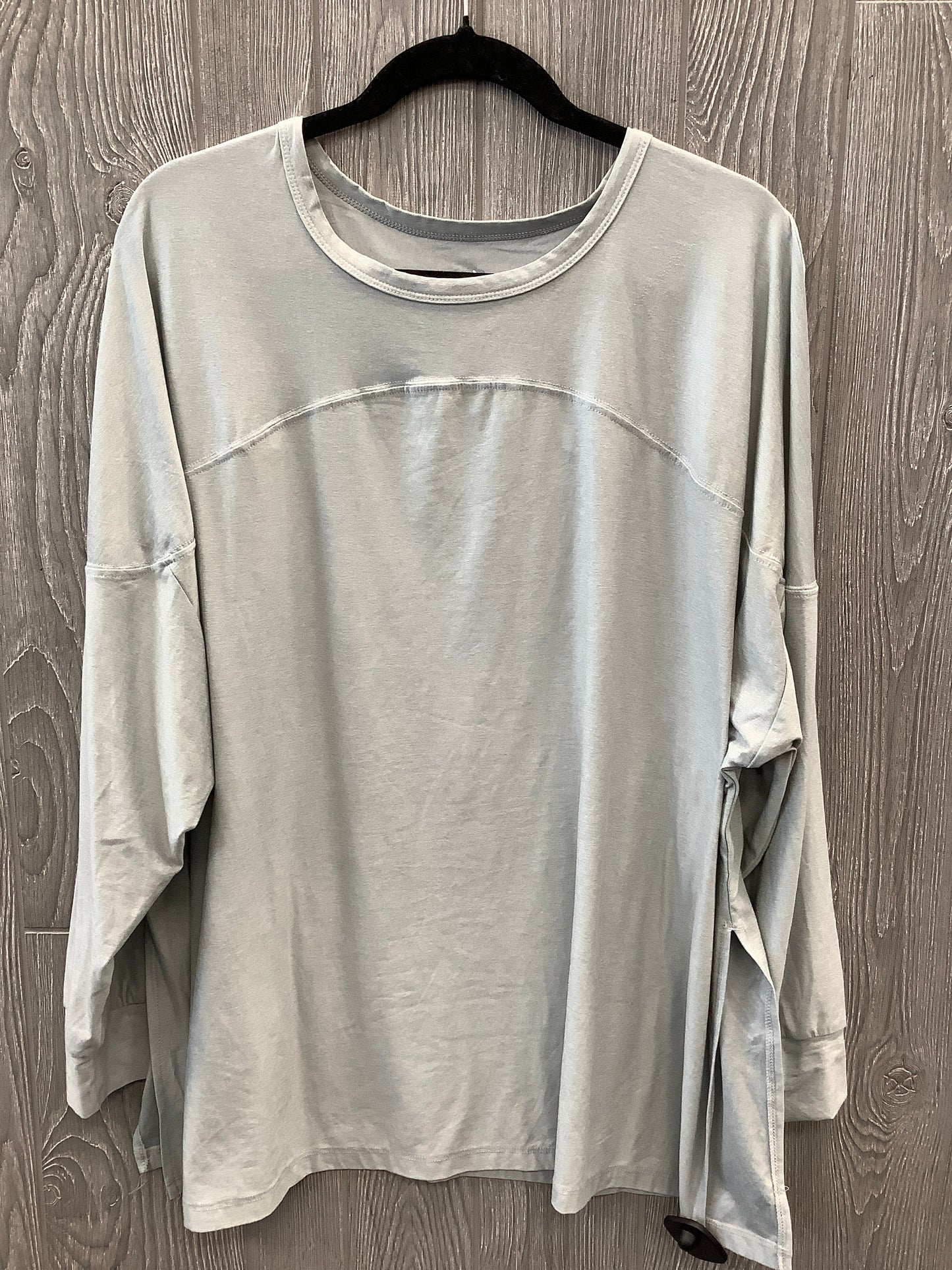 Athletic Top Long Sleeve Crewneck By Old Navy In Grey, Size: Xl