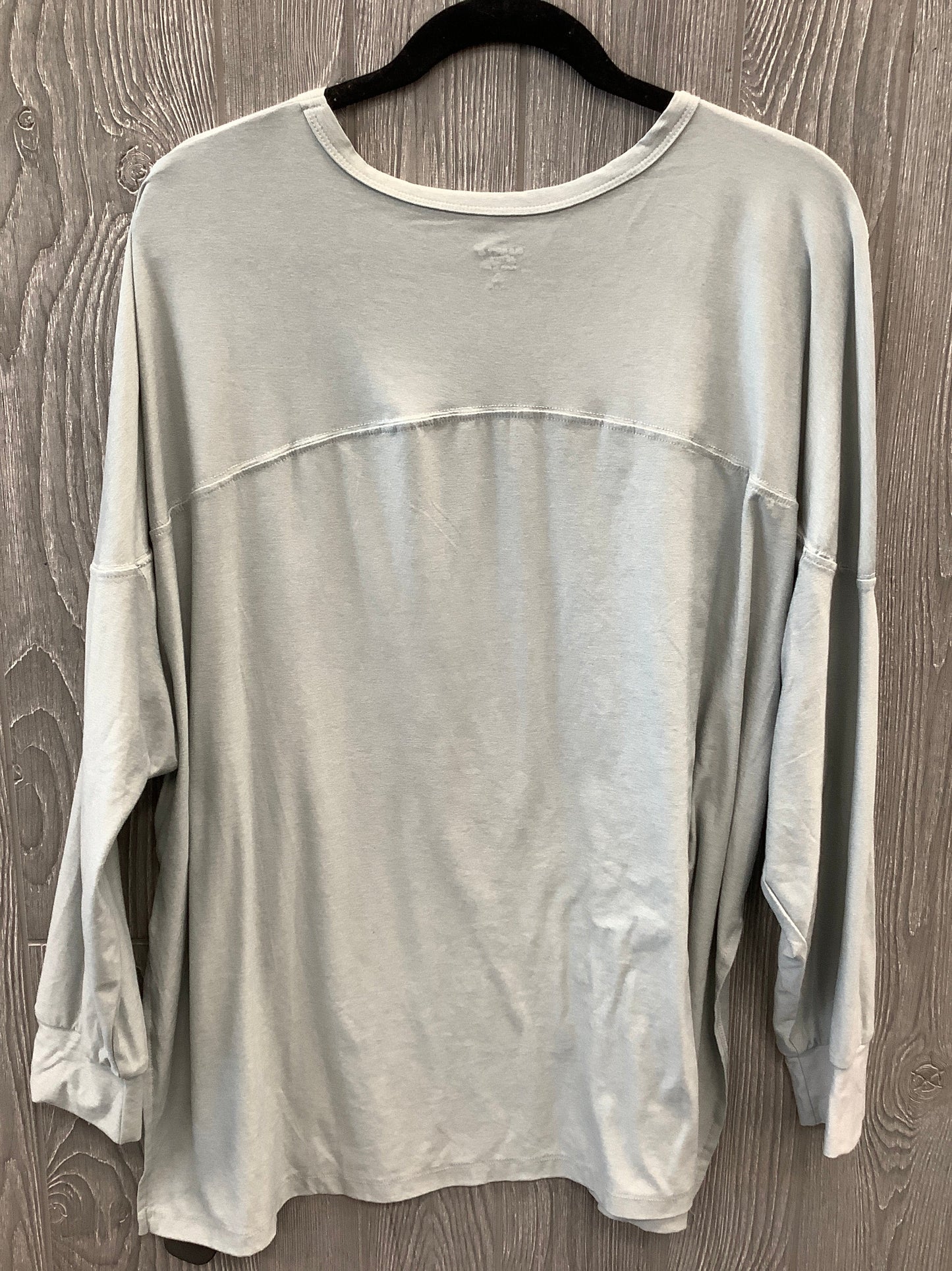 Athletic Top Long Sleeve Crewneck By Old Navy In Grey, Size: Xl