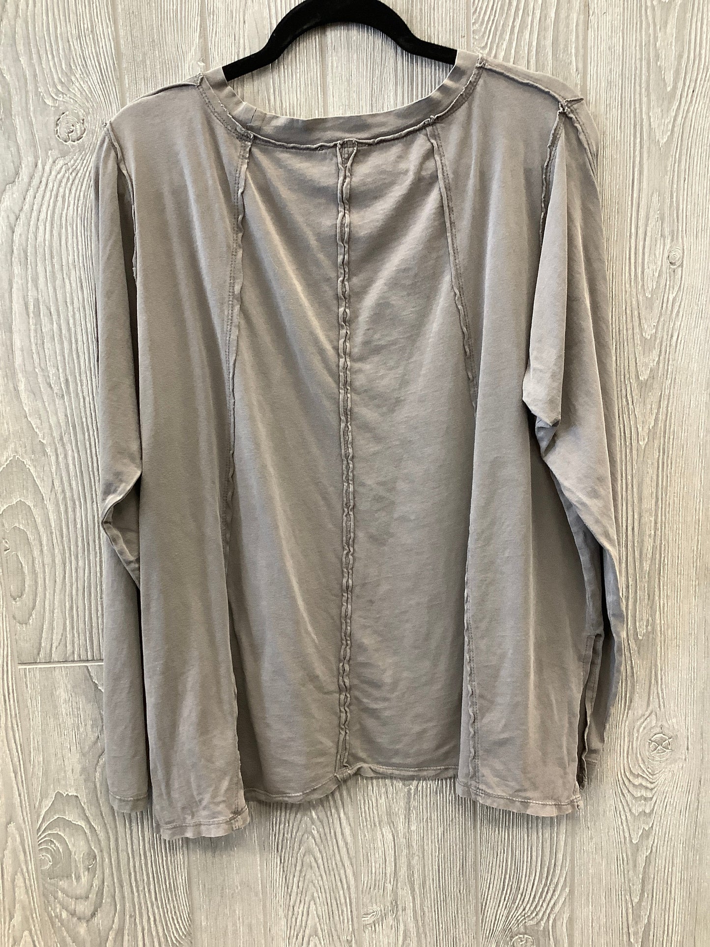 Top Long Sleeve By Easel In Grey, Size: M