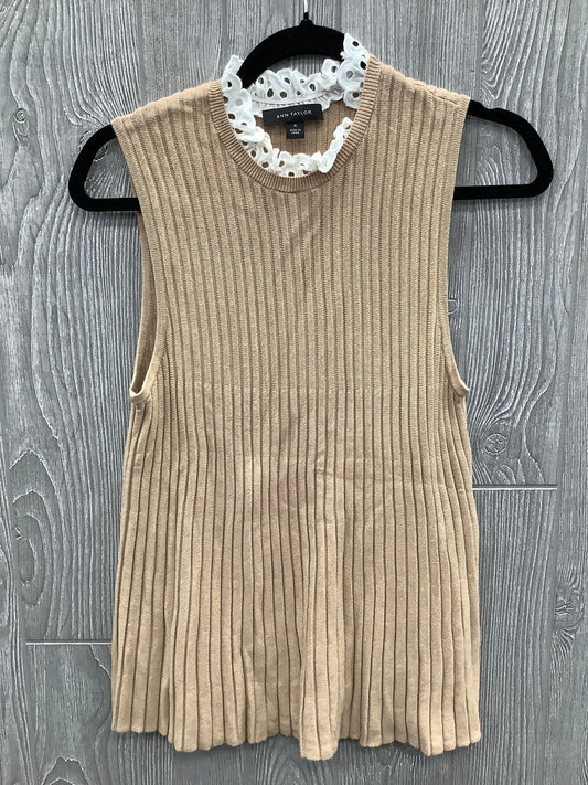 Top Sleeveless By Ann Taylor In Tan, Size: M