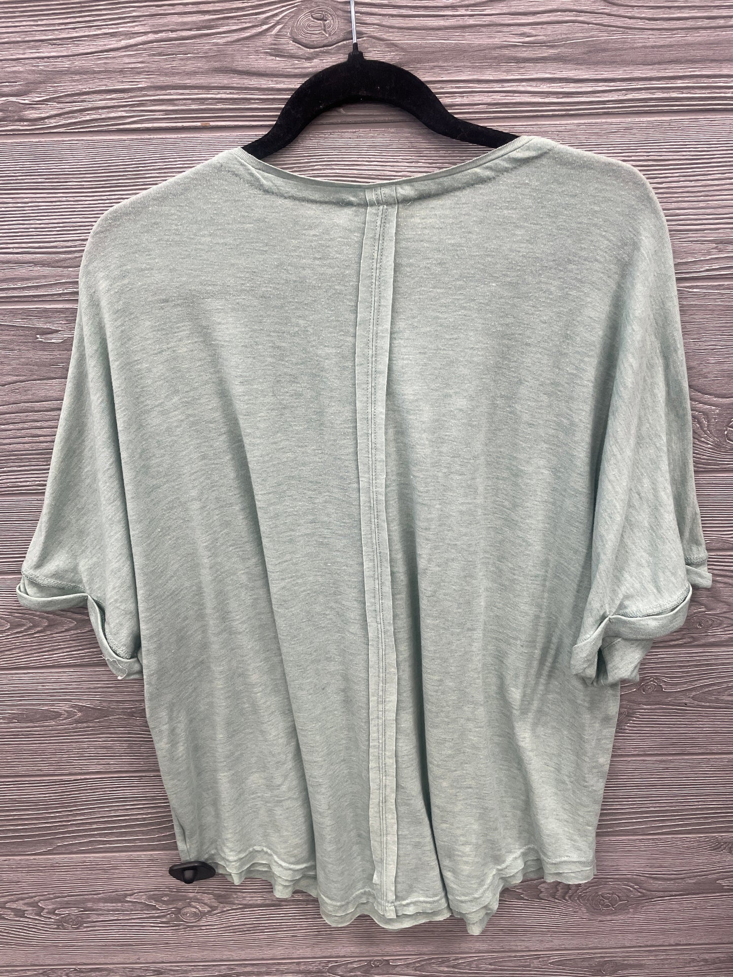 Top Short Sleeve By Clothes Mentor In Green, Size: 1x