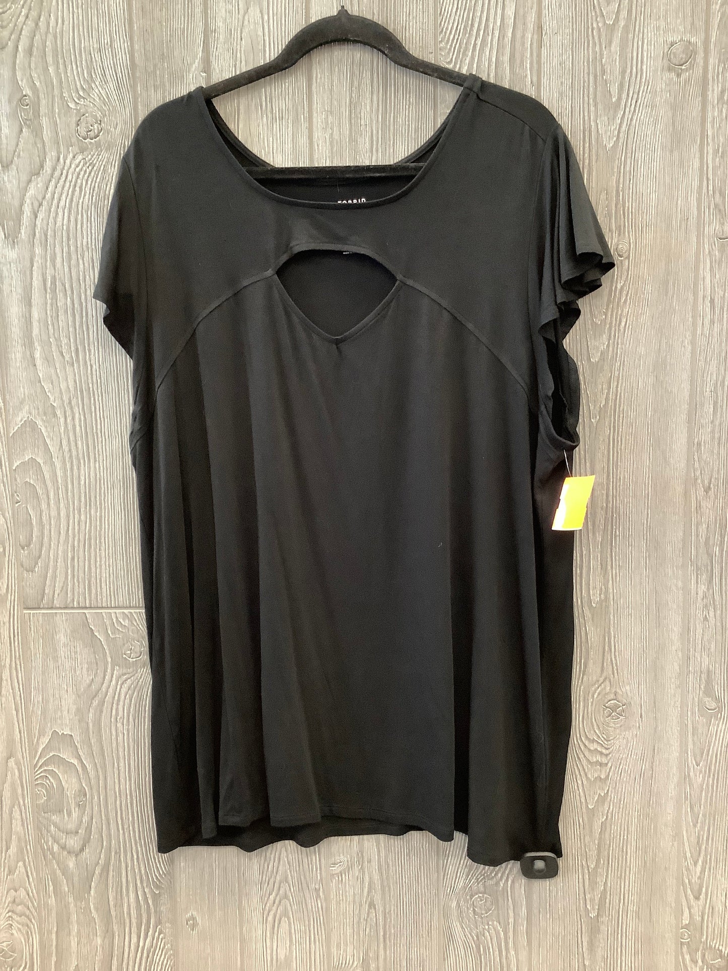 Top Short Sleeve By Torrid In Black, Size: 3x