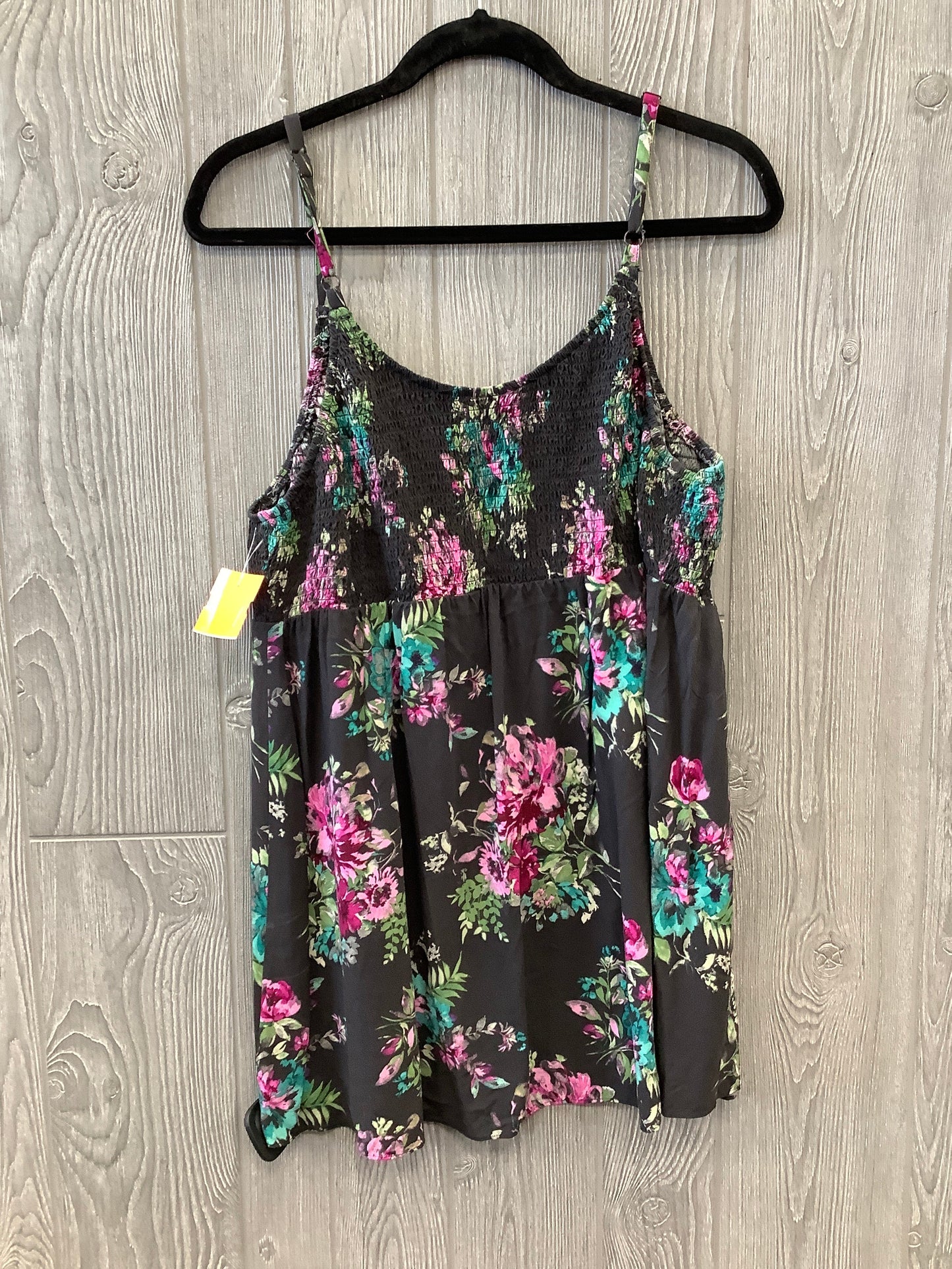 Top Sleeveless By Torrid In Floral Print, Size: 1x