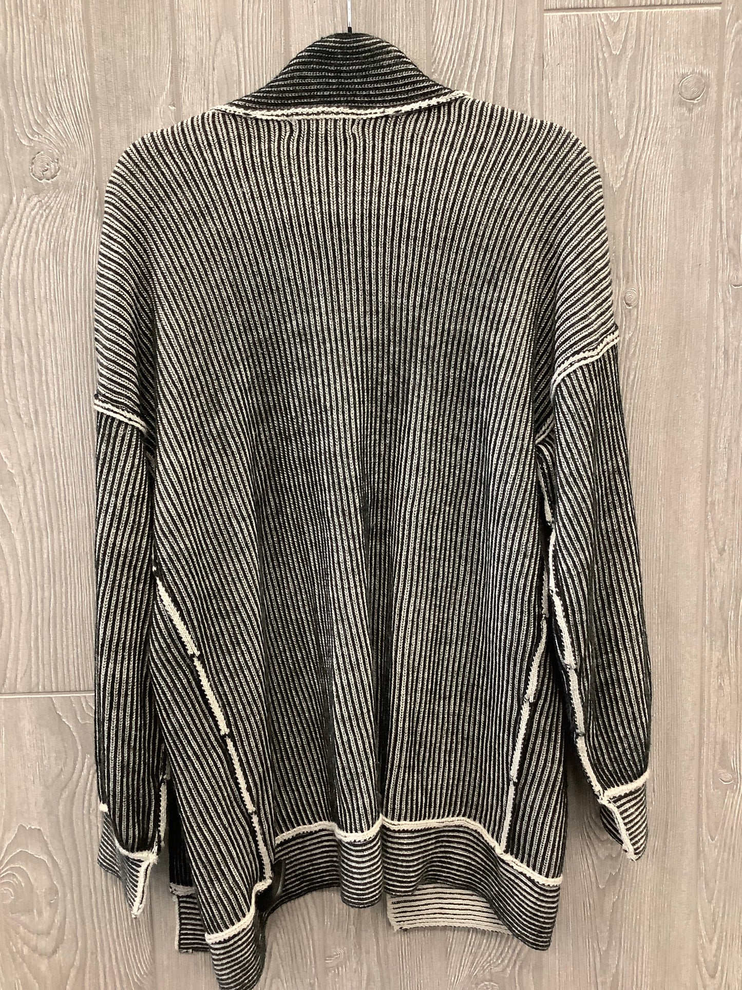 Sweater Cardigan By Clothes Mentor In Black, Size: S