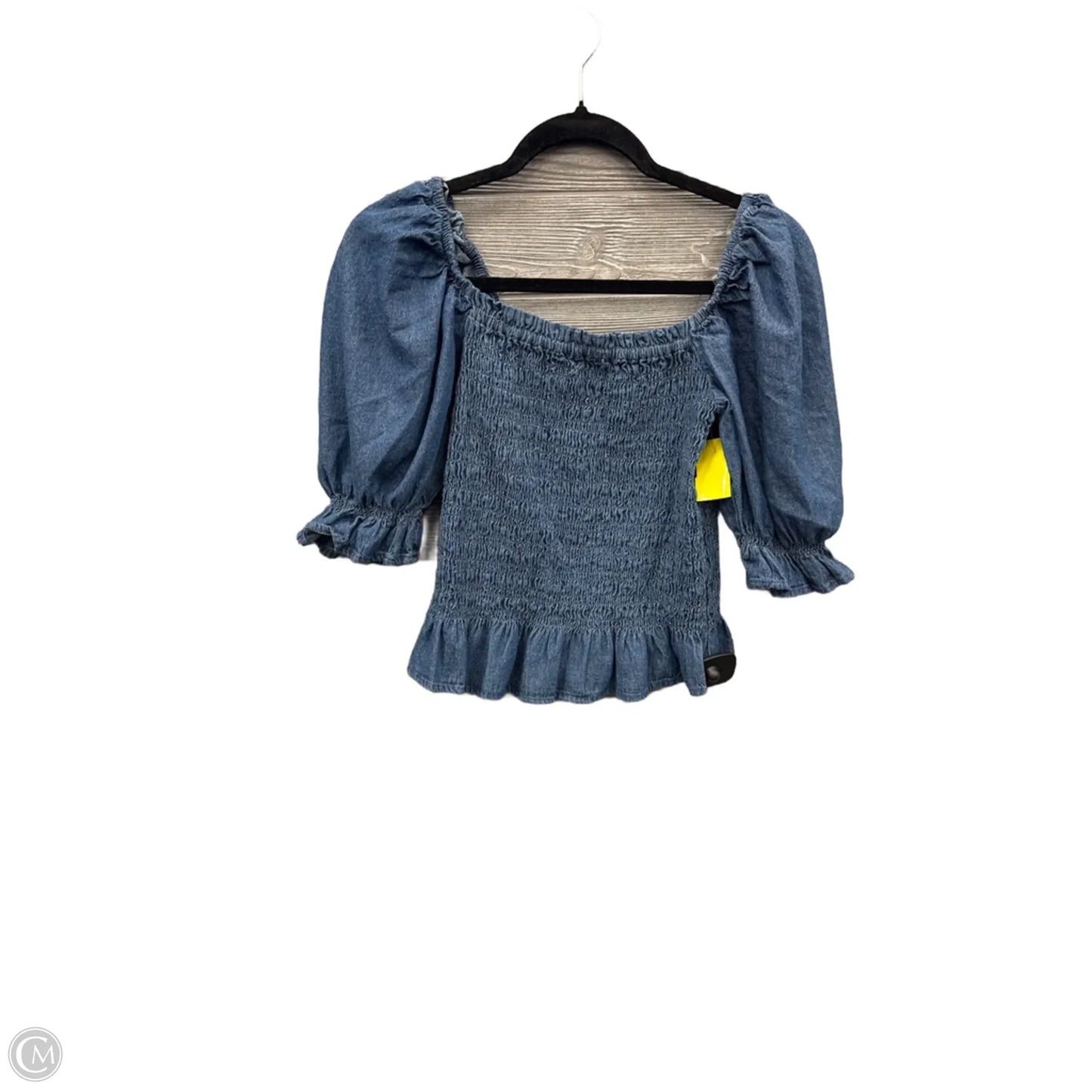 Top Short Sleeve By Clothes Mentor In Blue Denim, Size: M