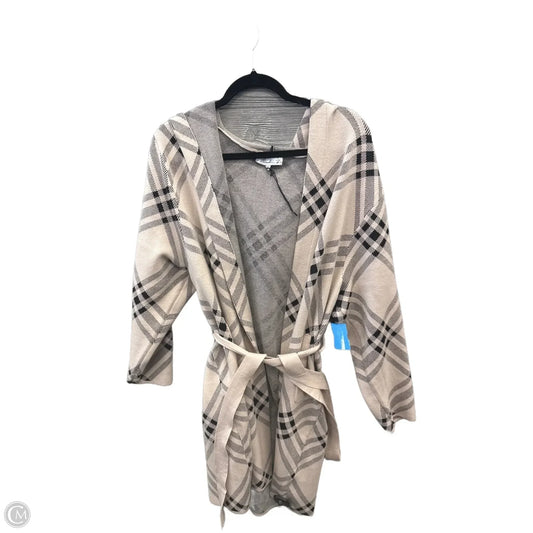 Sweater Cardigan By Clothes Mentor In Tan, Size: 1x