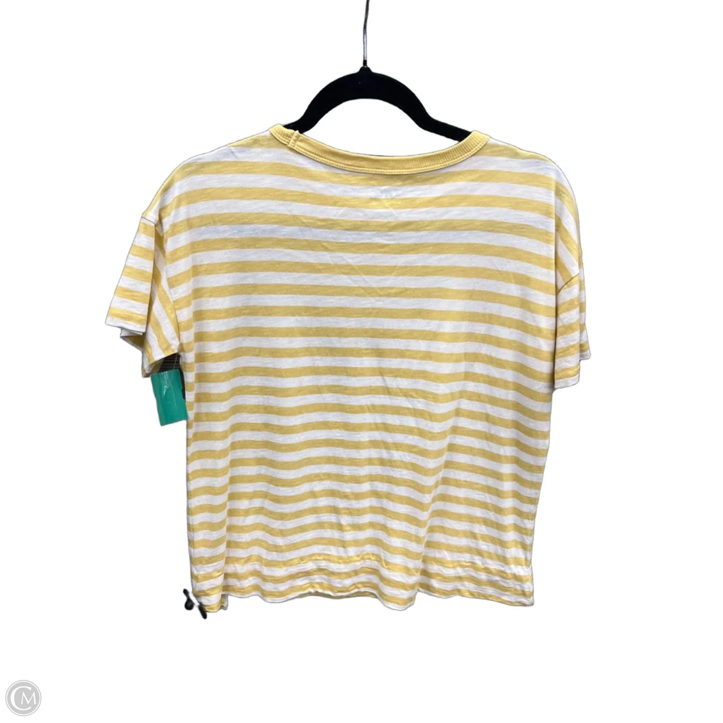 Top Short Sleeve By Maurices In Yellow, Size: M