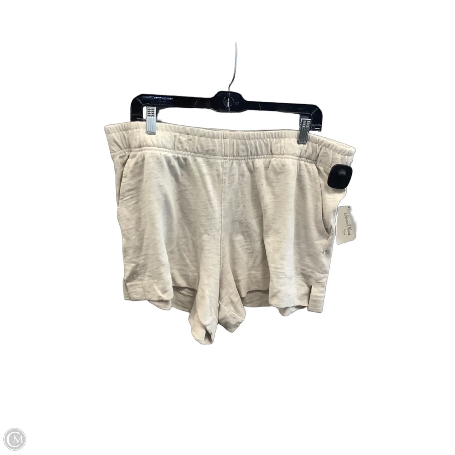 Shorts By Universal Thread In Beige, Size: 18