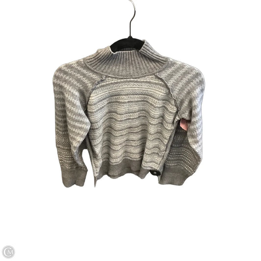 Sweater By Cyrus In Grey, Size: Xs