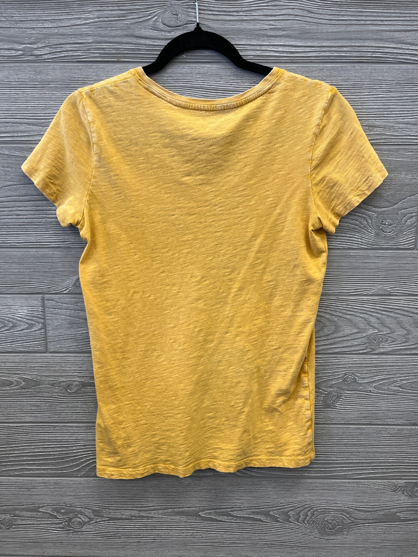 Top Short Sleeve By Universal Thread In Yellow, Size: Xs