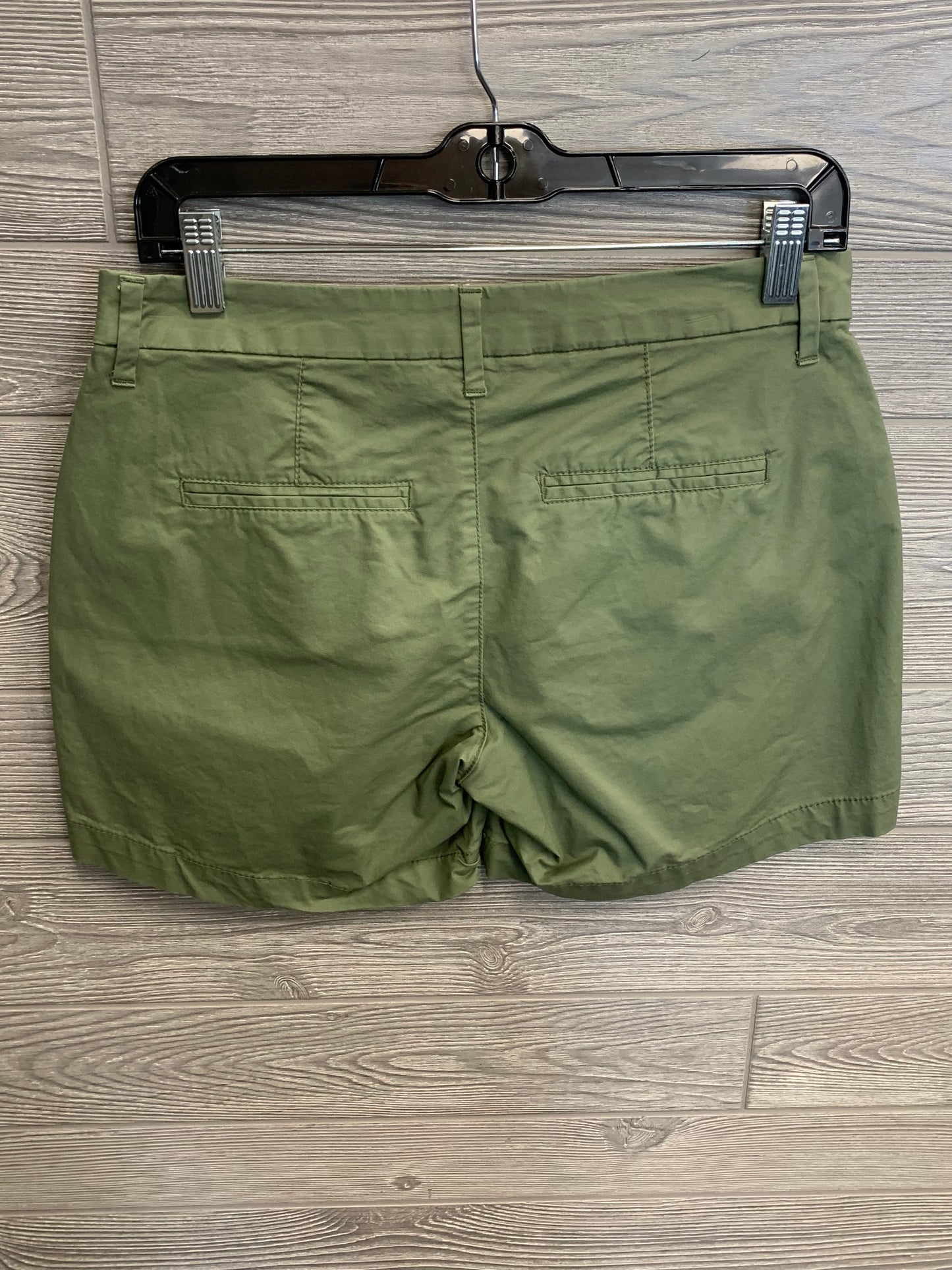 Green Shorts Old Navy, Size 2