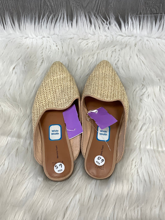 Sandals Flats By Time And Tru In Tan, Size: 6.5