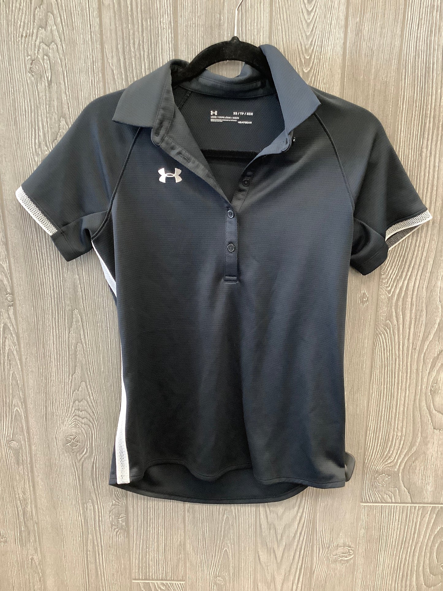 Black Top Short Sleeve Under Armour, Size Xs