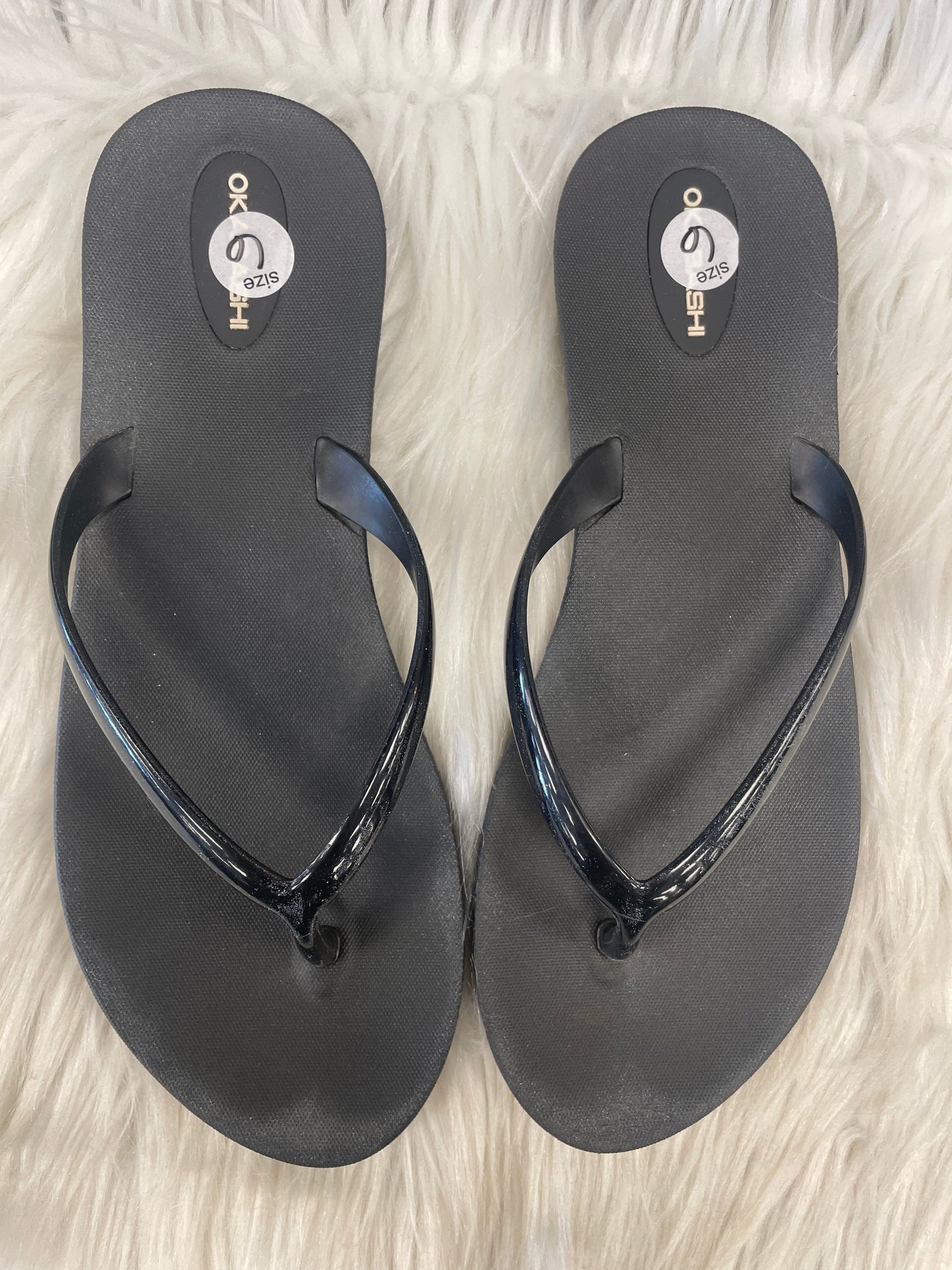 Sandals Flip Flops By Clothes Mentor In Black, Size: 6