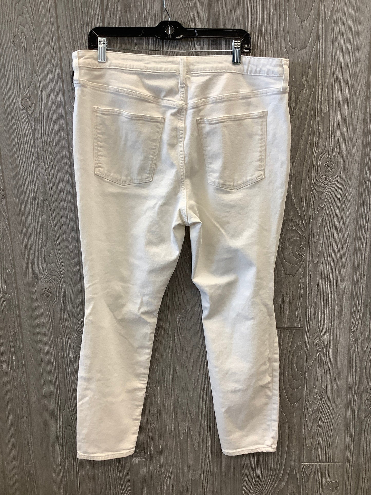 White Denim Jeans Skinny Universal Thread, Size 18